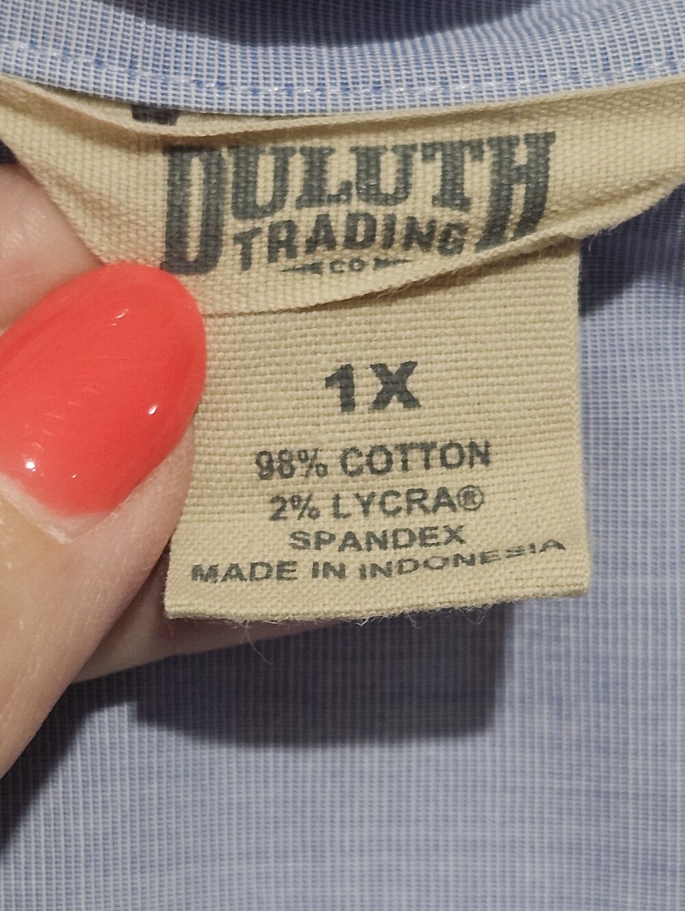 Duluth Trading Co Women's Light Blue Button Down Size 1X - Picture 4 of 9